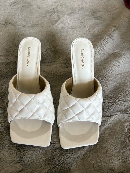 Lemon Shoes - Lemon Quilted White Slide Mules